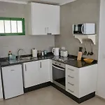 Floor Ocean Views Lanzamar - Renovated Gem With A Sunny, Private Terrace & Elevator & Pool - Apartamento