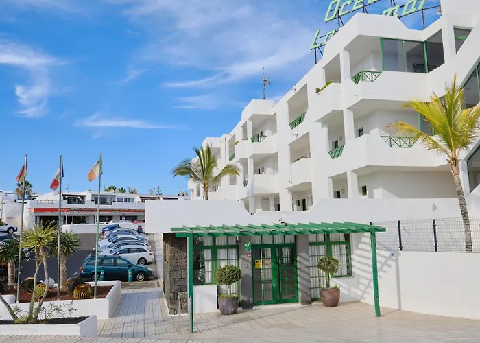 Floor Ocean Views Lanzamar - Renovated Gem With A Sunny, Private Terrace & Elevator & Pool - Apartament