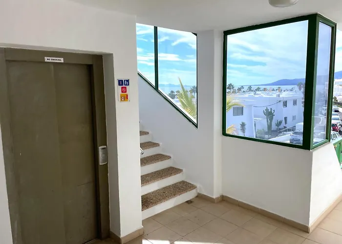 公寓 Floor Ocean Views Lanzamar - Renovated Gem With A Sunny, Private Terrace & Elevator & Pool - *